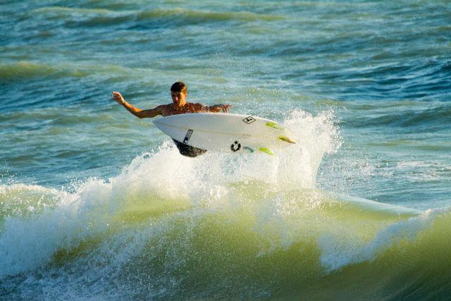 venice-jetty-surf