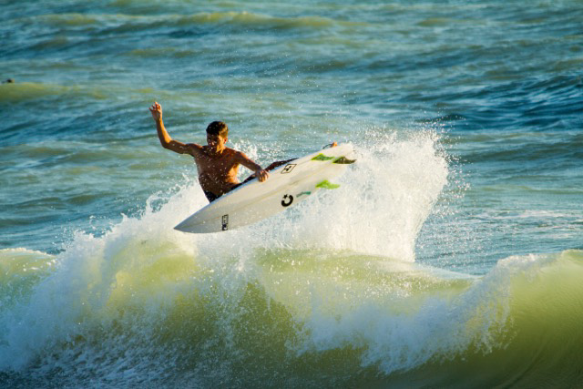 venice-jetty-surf