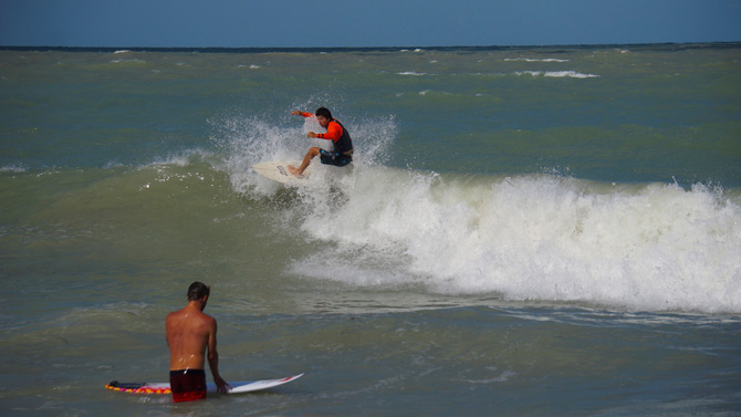 venice jetty surf