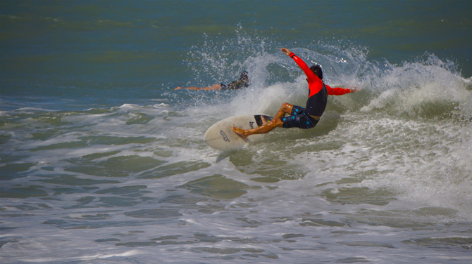 venice jetty surf